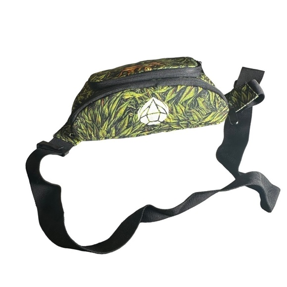 Emerald Harvest Chronic King Crossbody Bag Fanny Pack - Picture 7 of 13